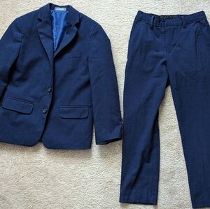 EUC Boys Van Heusen Suit (size 7- 2 piece)